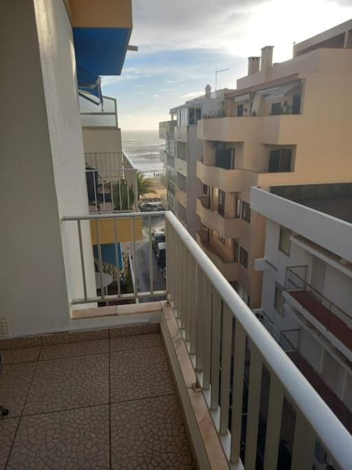 Apartamento Em Quarteira Buitenkant foto
